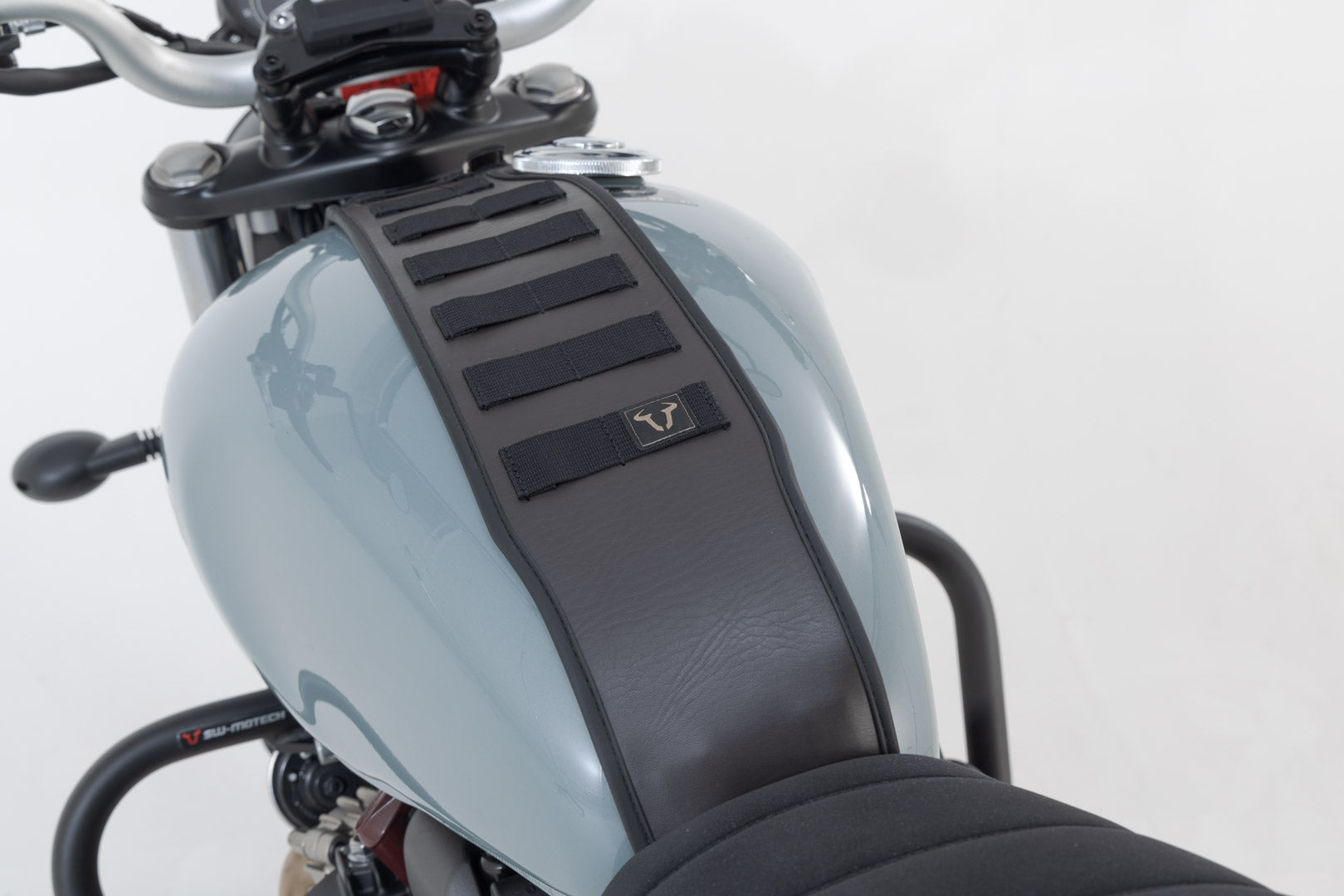 SW-Motech Legend Gear tank strap SLA