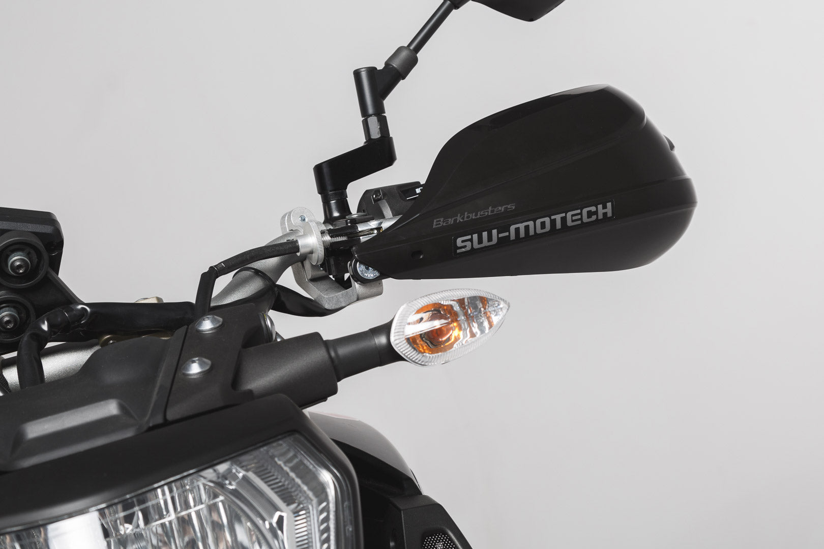 SW-Motech BBSTORM handguard kit