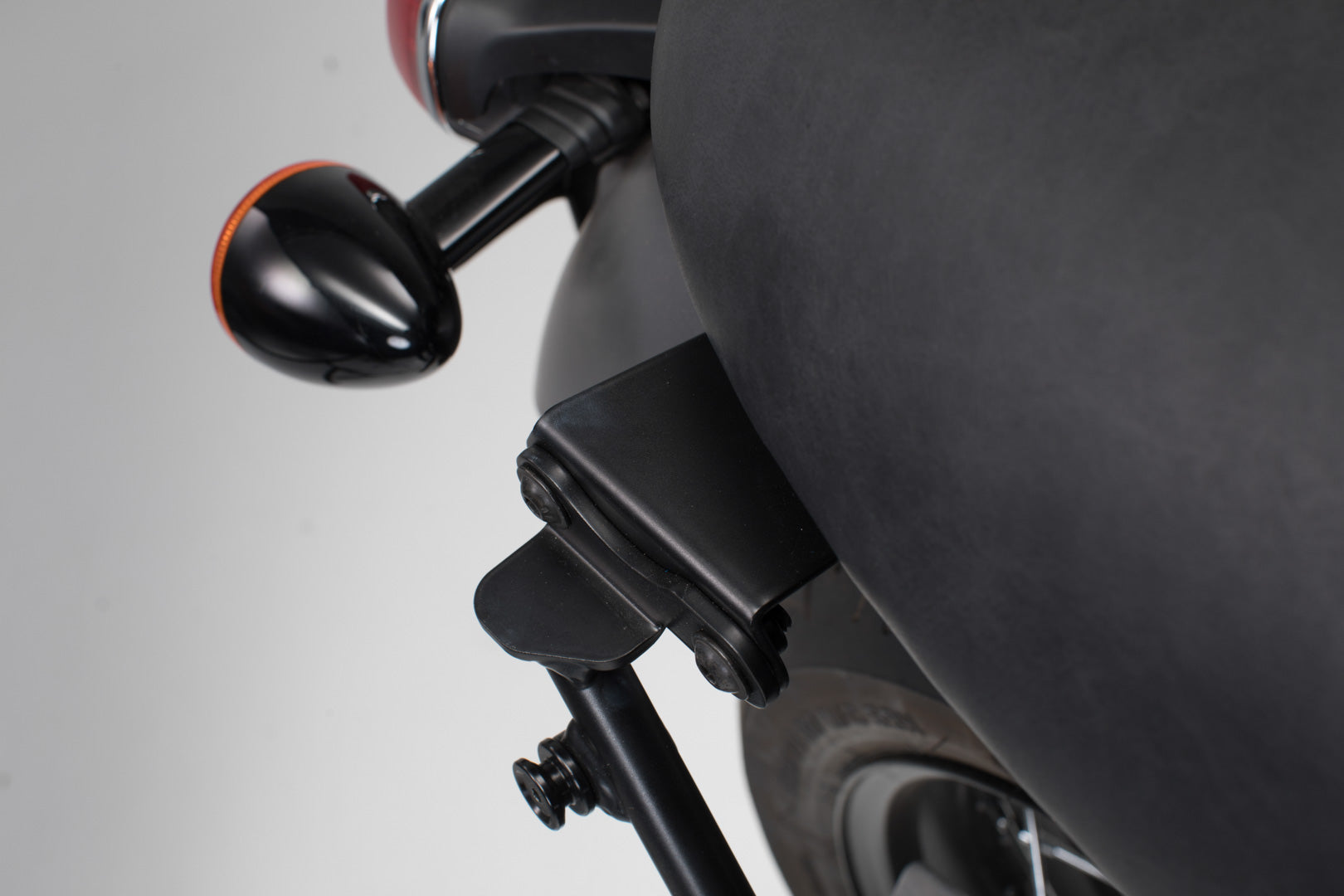 SW-Motech Adapter for SLC + V-LOC side carrier right