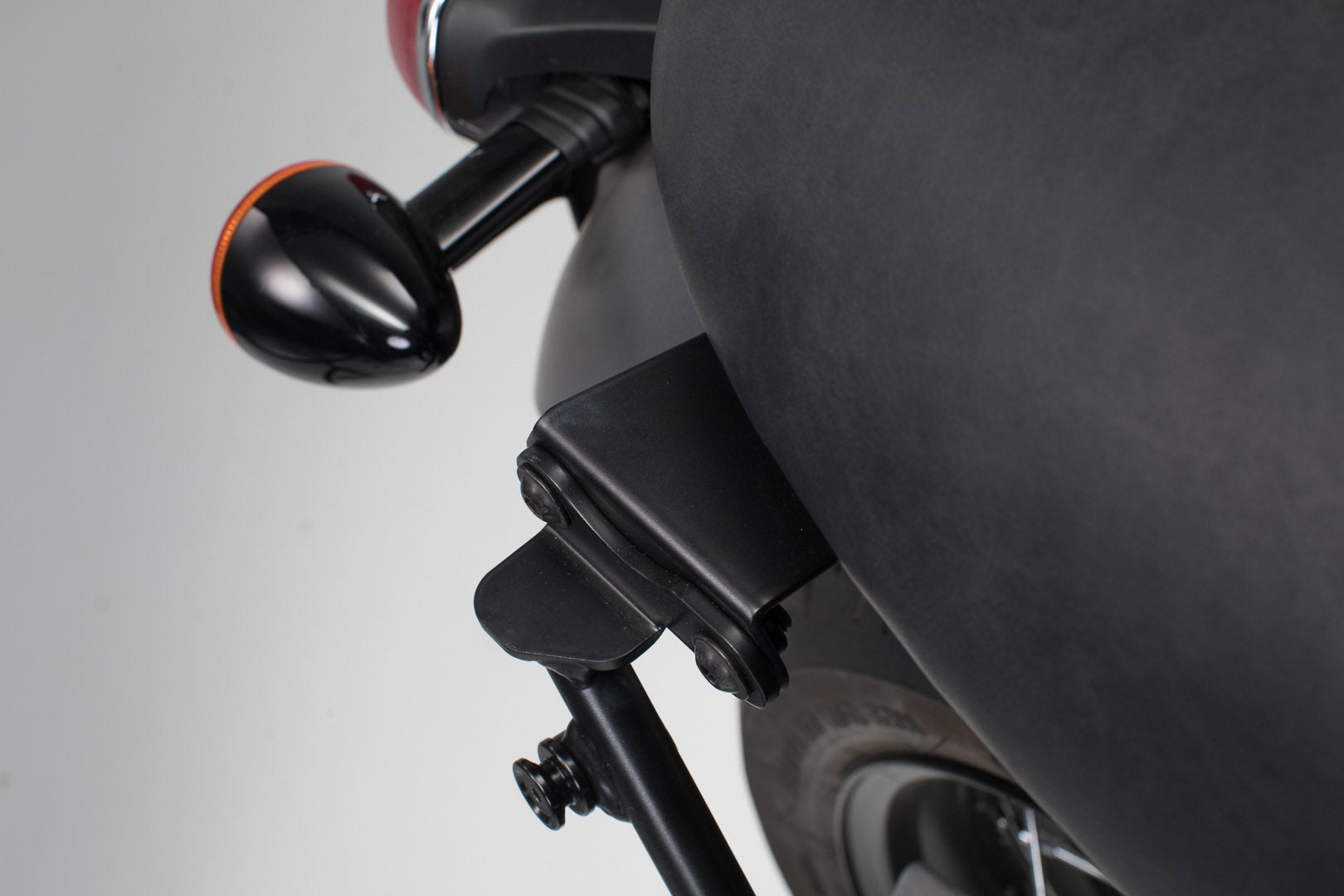 SW-Motech Adapter for SLC side carrier left